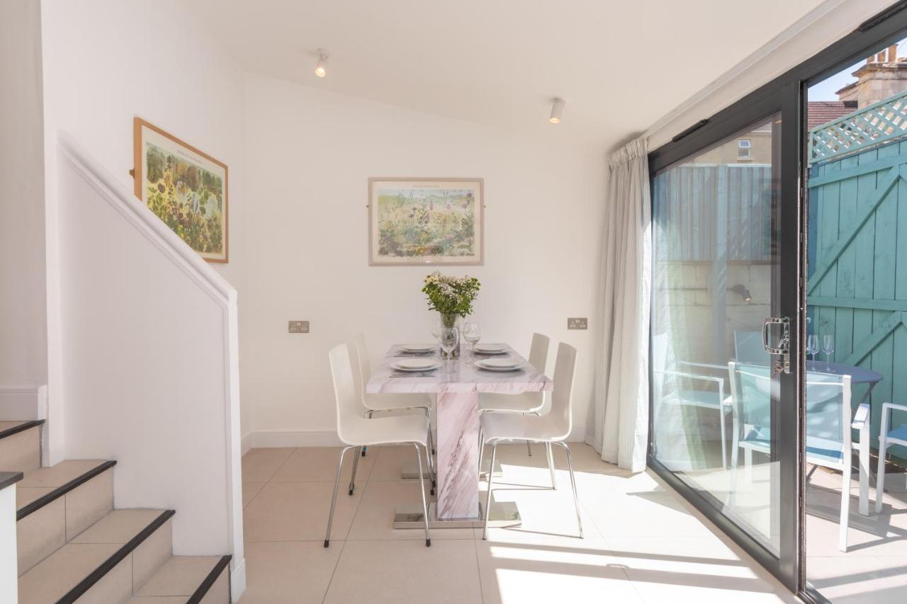The Blue Door Apartment บาธ ภายนอก รูปภาพ