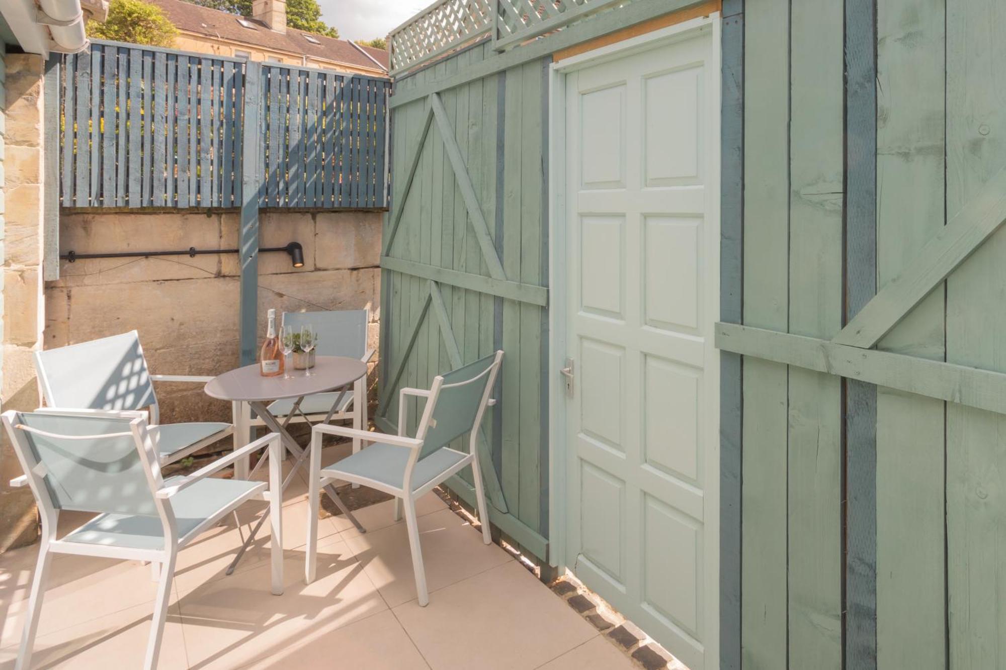 The Blue Door Apartment บาธ ห้อง รูปภาพ